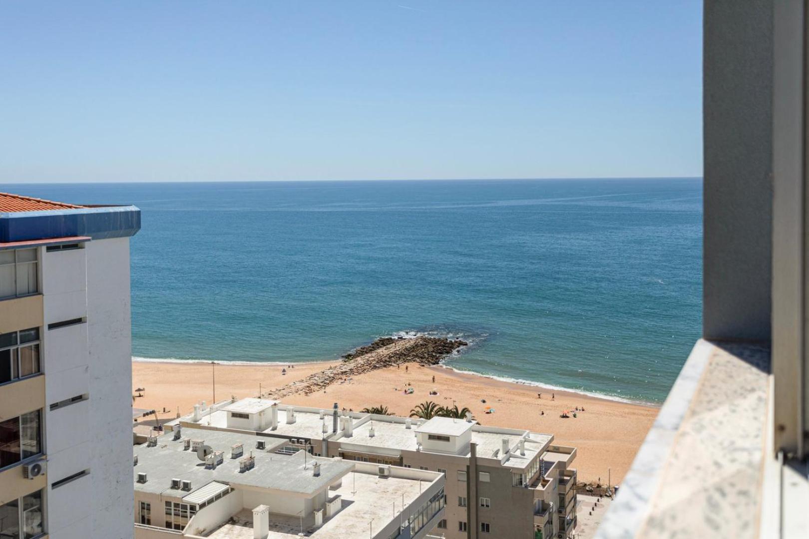 Апартаменты Quarteira Seaviews Экстерьер фото